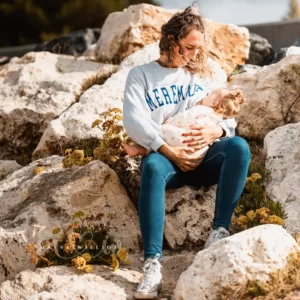 Photo bébé maman allaitement